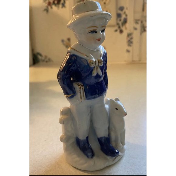 Holland Delft Blue style, a boy walking with his dog and carrying a package or b - Picture 3 of 5